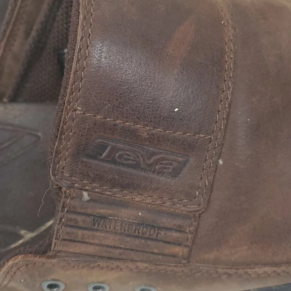 Teva men waterproof sandals shoes brown leather size 13